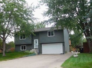 1330 104th Ln NW, Coon Rapids, MN 55433