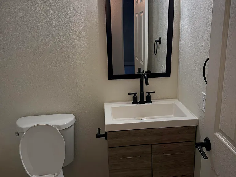 6959 W Mountain View Rd — Photo 16