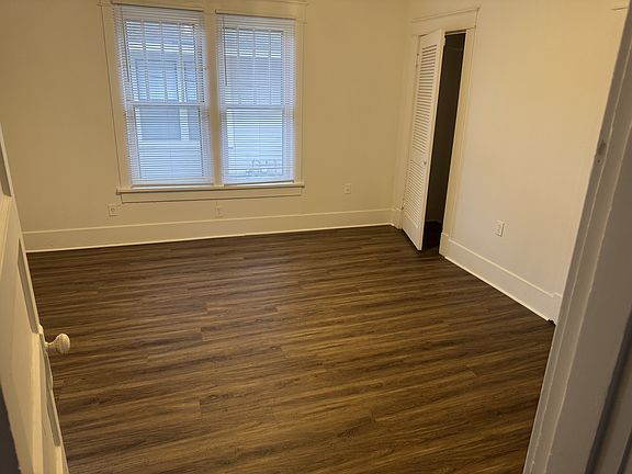 2nd image of 831 Watkins St