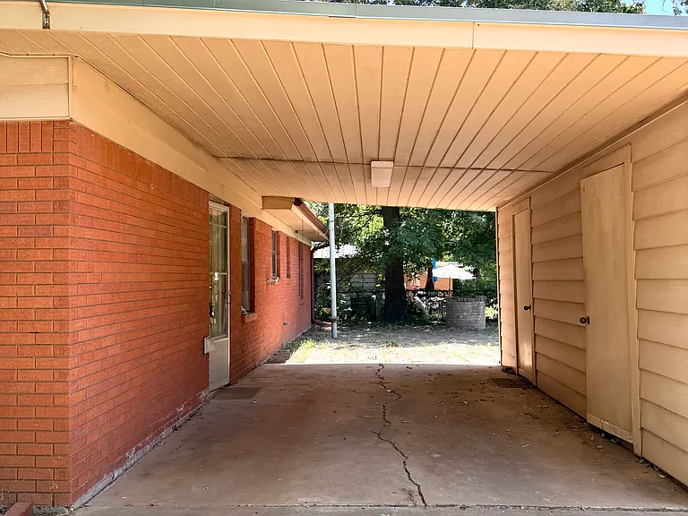 115 Crestwood Dr — Photo 23