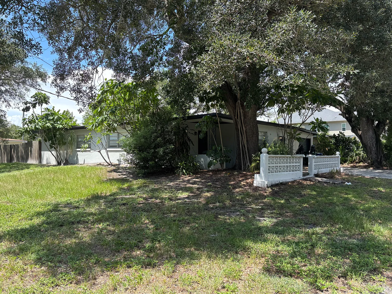 4 bed, 1449 sqft, $2,500 — Photo 2