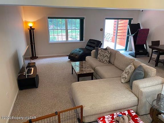 3rd image of 58 Grandville Dr
