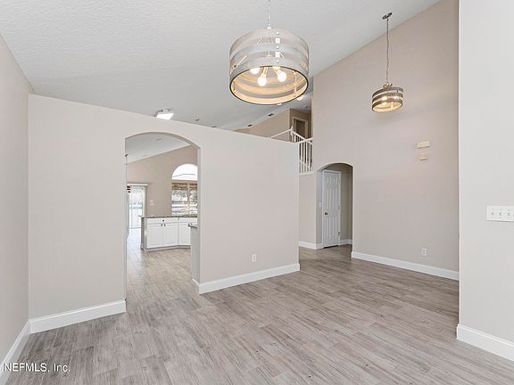 5th image of 2468 CEDAR TRACE Drive E