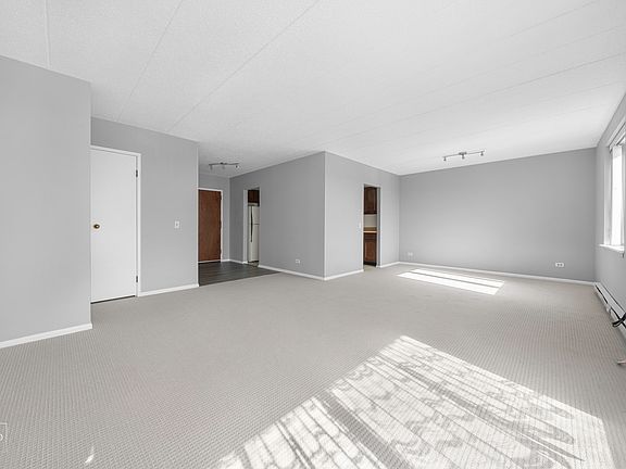 2nd image of 9731 Fox Glen Dr #3F