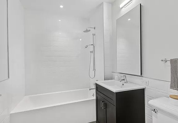 4th image of 152-11 89th Ave #743