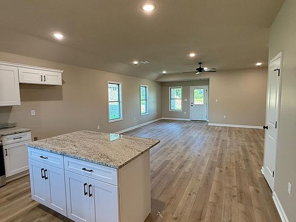 4th image of 5632 Morgan Dr