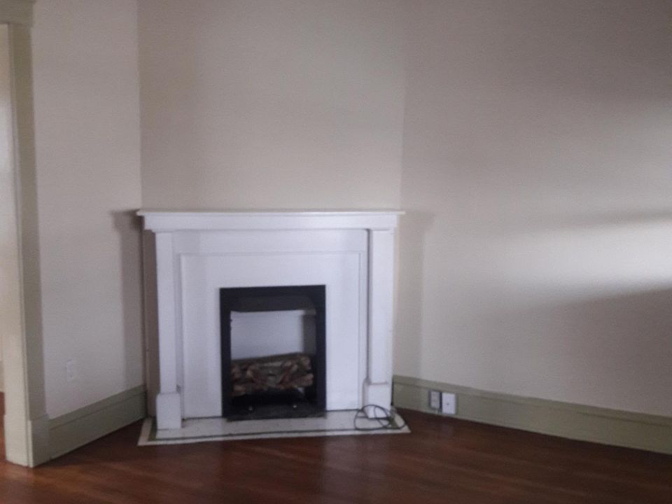 1st image of 1312 Donald Ave