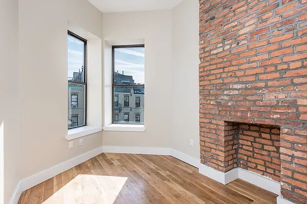 Rented by Nooklyn NYC LLC | media 59
