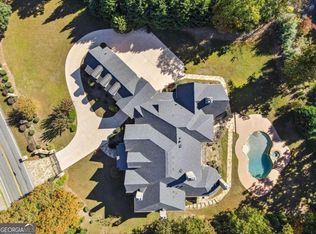 330 Heards Ferry Rd, Atlanta, GA 30328