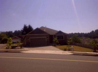 316 Pioneer Dr, Silverton, OR 97381
