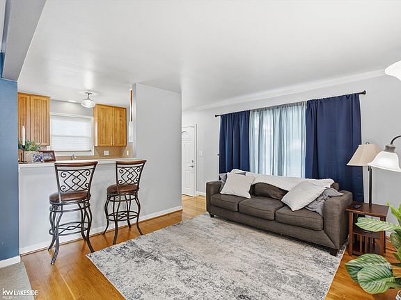 2nd image of 360 Hecht Dr