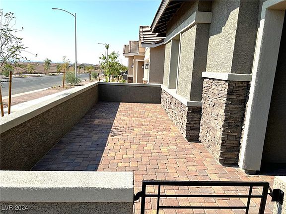 3rd image of 698 Mary Baer Way