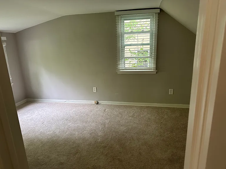 1547 Commodore Rd — Photo 11