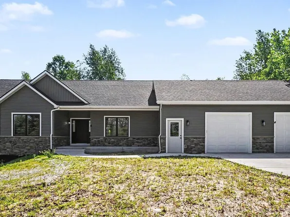 60620 Lilac Rd, South Bend, IN 46614