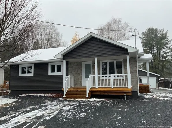 14 Saint Onge St, Edmundston, NB E7B 1P4