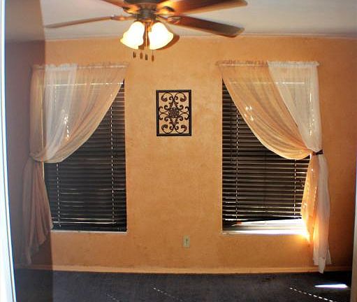 5th image of 1243 Thomas Dr