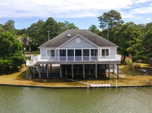 5337 Pearl Dr, Chincoteague, VA 23336