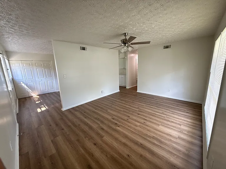 4911 Dorado Cir — Photo 2