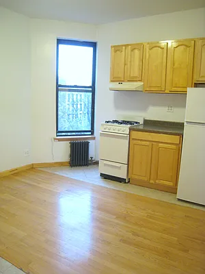 Rented by Arvik Group Real Estate | media 31