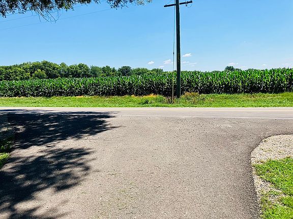 3rd image of 25036 Prophet Rd