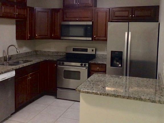 5th image of 6180 Principia Dr