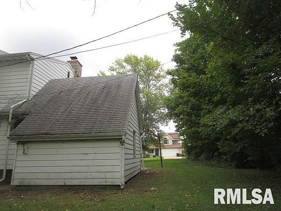 4th image of 108 S Pleasant Hill Rd