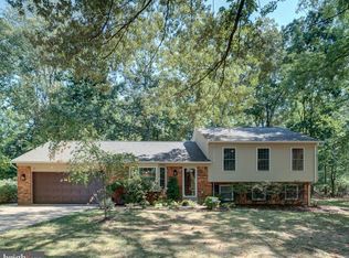 12356 Lima Ln, Reston, VA 20191