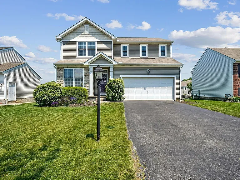 140 Andiron Dr — Photo 1