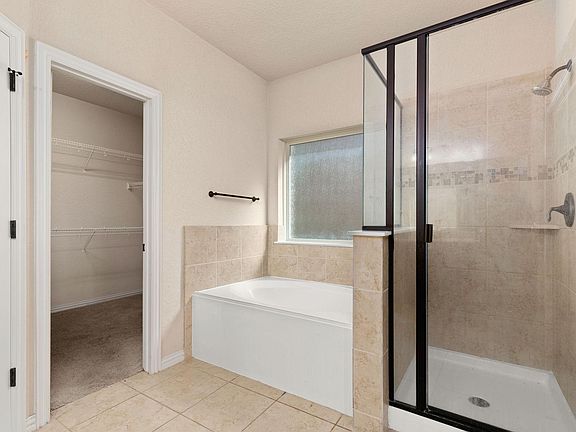 4th image of 6527 Diego Ln