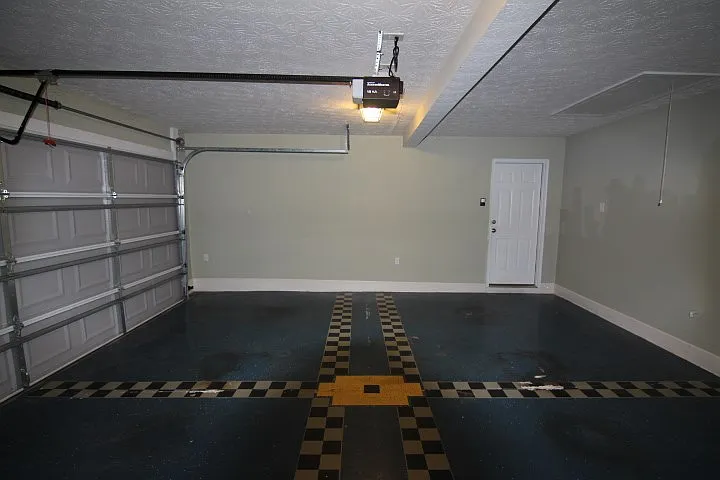 9032 Scottsdale Ct — Photo 8
