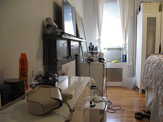 2nd image of 93 Bedford St APT 2A