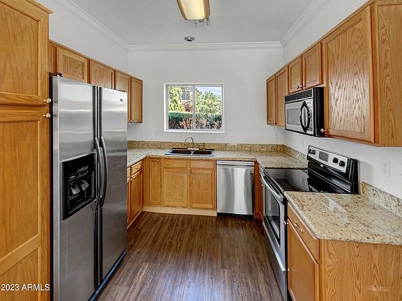 4th image of 1139 E COWBOY COVE Trail