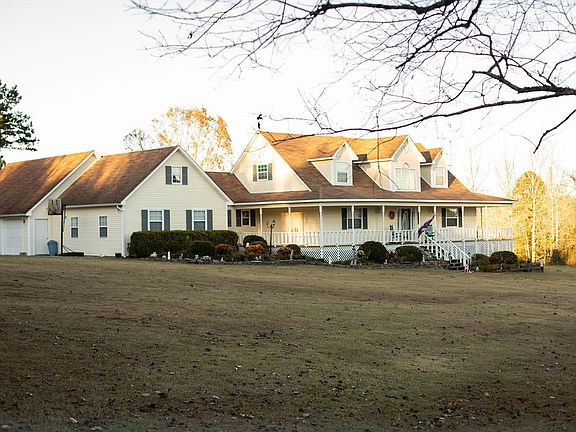 2nd image of 292 N Cammack St