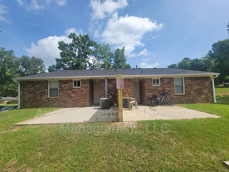134 Stoneybrooks Pl #A — Photo 18
