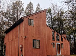 1181 Kilmer Rd, Tobyhanna, PA 18466