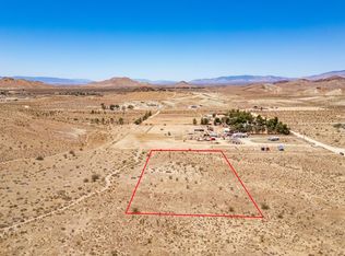2 Favorito Ave, Rosamond, CA
