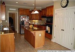 4th image of 37203 Saint Marie Ave