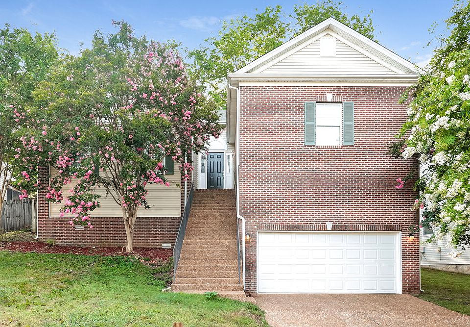 1st image of 1057 Blue Mountain Ln