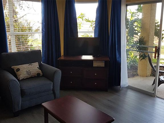 4th image of 6403 Parc Corniche Dr APT 4107
