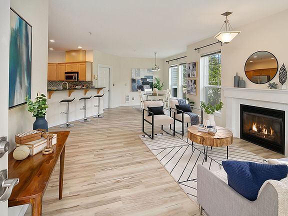 5th image of 22645 NE Alder Crest Dr Unit 102