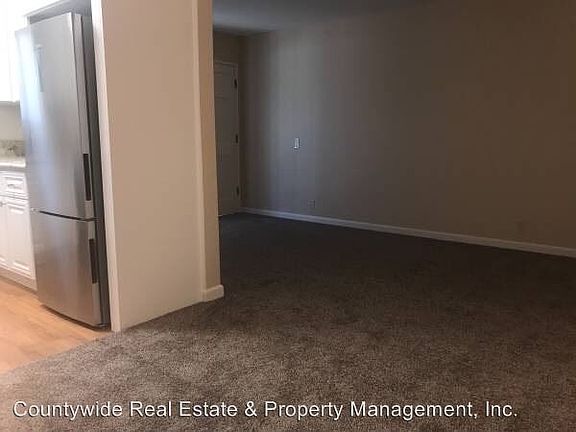3rd image of 1319 Hornblend St APT 7
