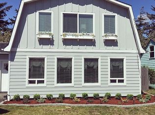 820 17th Ave, Seaside, OR 97138