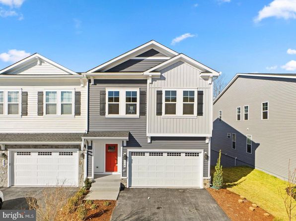 114 Choke Cherry Ct, Lake Frederick, VA 22630