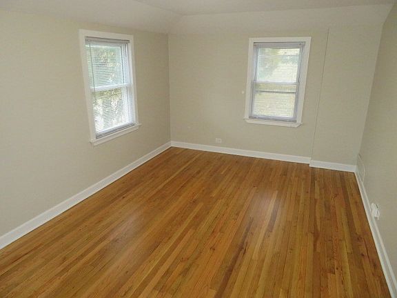 2nd image of 2634 Willow St