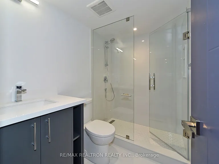 230 Boon Ave #4 — Photo 14