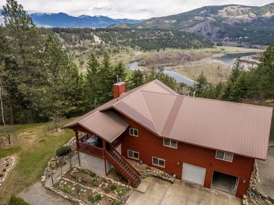 935 French Point Dr, Bonners Ferry, ID, 83805