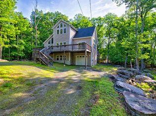 153 Karl Hope Blvd, Lackawaxen, PA 18435