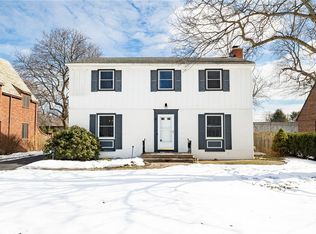 814 Hillside Ave, Rochester, NY 14618