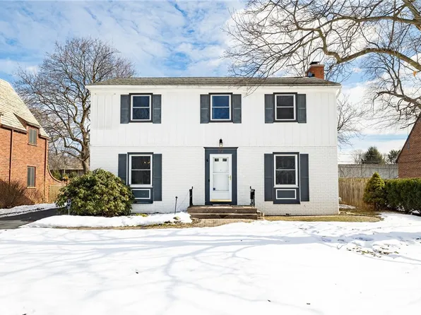 814 Hillside Ave, Rochester, NY 14618
