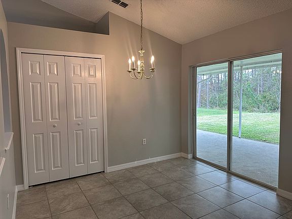 5th image of 65 Robinson Dr